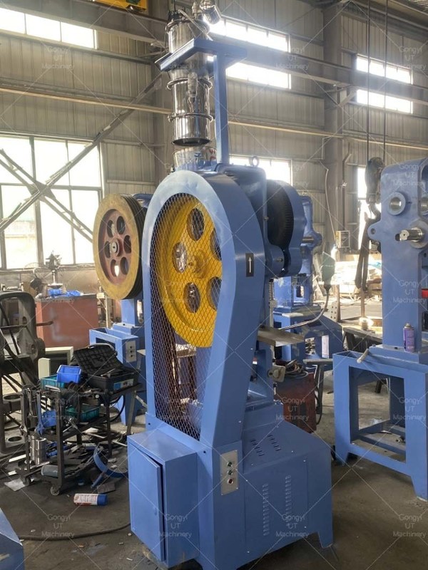 Professionelle Badebombenpressmaschine für die automatische Salzkugelproduktion in Amerika usw.