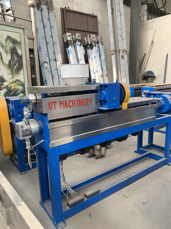 Maschine zur Herstellung von Kunststoffkabeln mit maximaler Leistung von 125 kg/H-800 kg/H und 22 kW Hauptstrangleistung