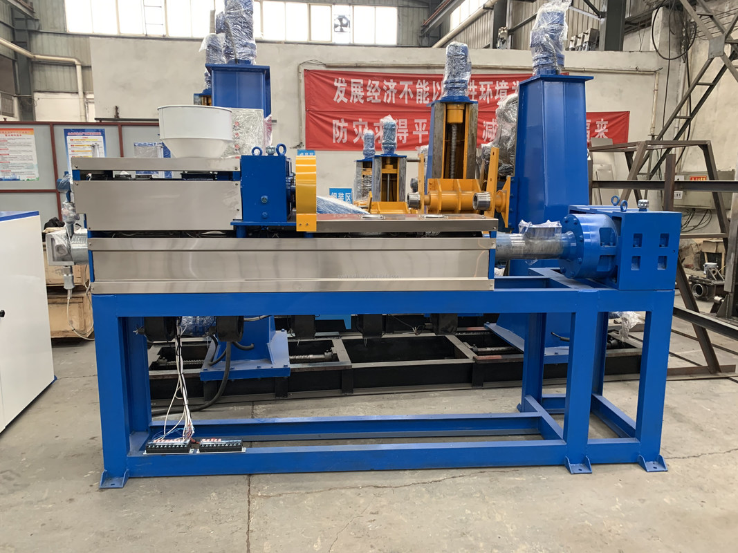 Maschine zur Herstellung von Kunststoffkabeln mit maximaler Leistung von 125 kg/H-800 kg/H und 22 kW Hauptstrangleistung
