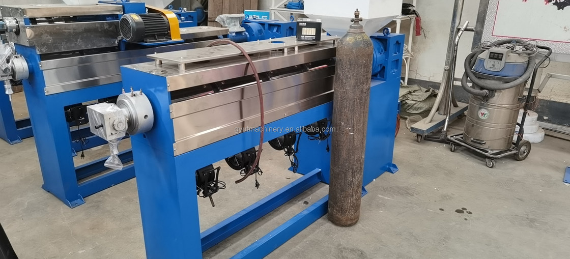 Energieeinsparende Kupfer-PVC-Kabeldraht-Extrusionsmaschine für Isolierdrahtkabel hergestellt