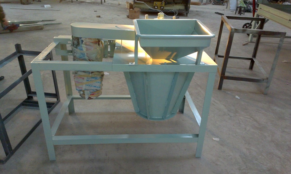 230 KG Automatische Pecan Kernel Peeling Maschine Hard Shell Cracker für Walnuss Schälen