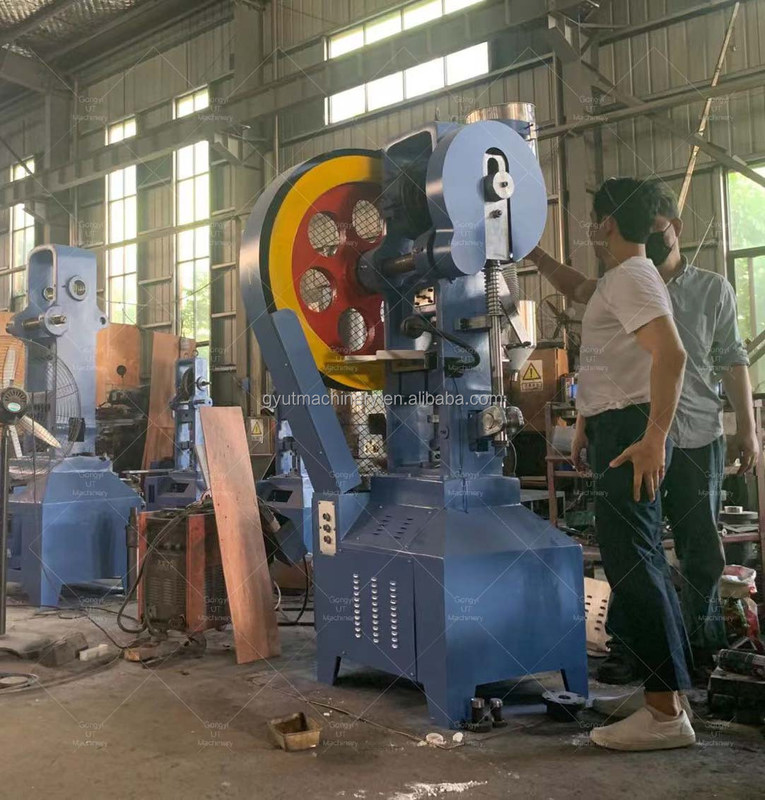 Versatile Badebombenkugelpressmaschine zur Herstellung von Naphthalene-Mottenkugeln