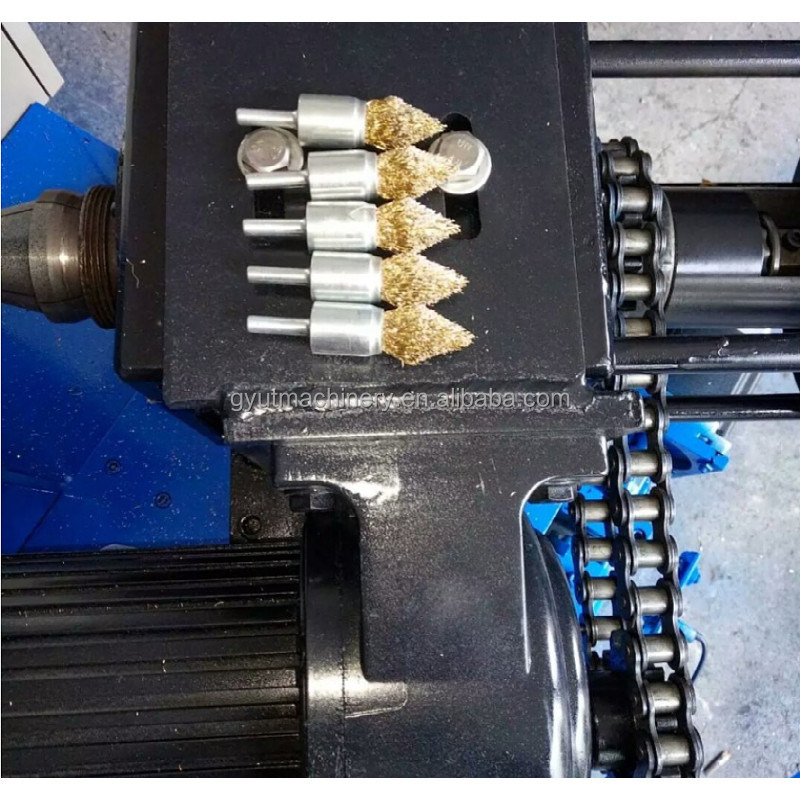 450 Maschine zur Herstellung von Drahtbürsten für Stahldraht-Tellerbürsten und -Taschenbürsten