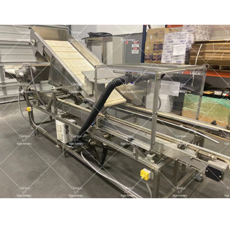 Maßgeschneiderte Microgreen Tray Harvesting-Maschine mit Förderband für Süßer Erbsen Triebe